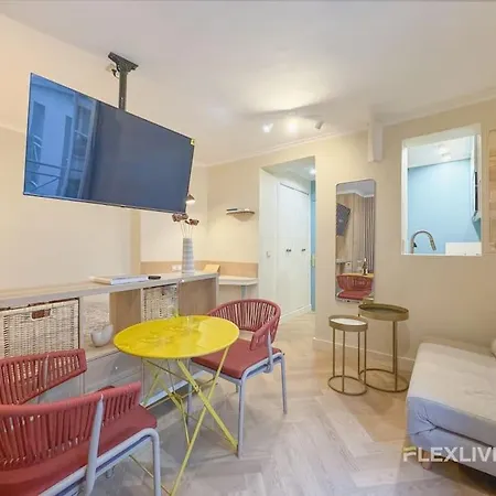 Luxury In Center Paris