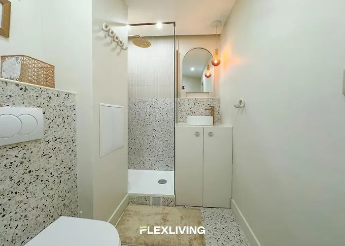 Luxury In Center Apartment Paris